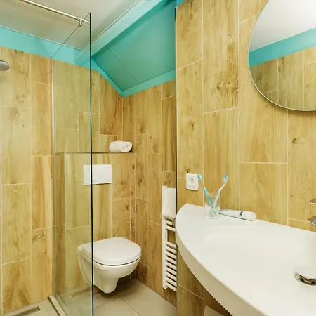 Center Parcs Les Ardennes 假日公园 3*